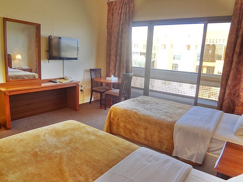 Top Hotel Apartments Аль-Айн Екстер'єр фото